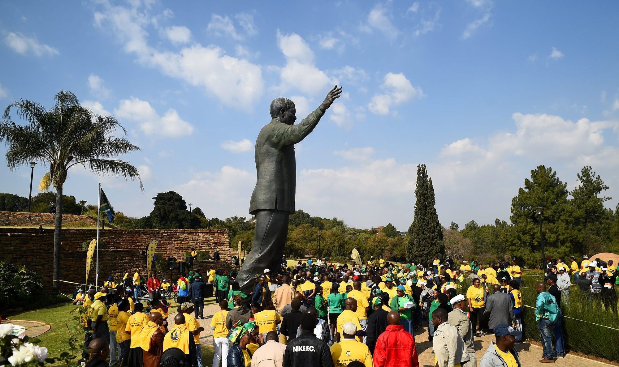 SA Govt unveils R22m Mandela and Tambo statues in Durban
